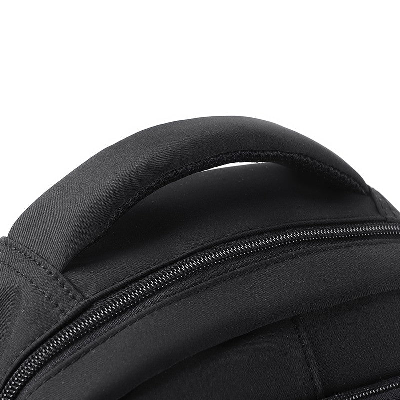 Large capacity multi-layer zipper backpack, suitable for commuting, leisure and sports travel, also an ideal student backpack.