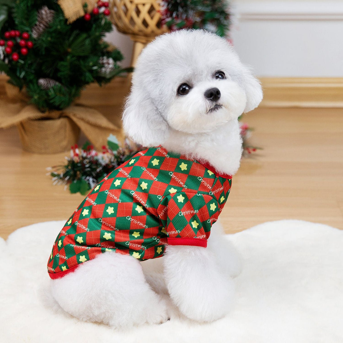 Puppy Dog Christmas Clothes Soft Cat Clothes T-shirt Cute Christmas Tree Pet Clothing for New Year Warm Clothes Costume Yorkies