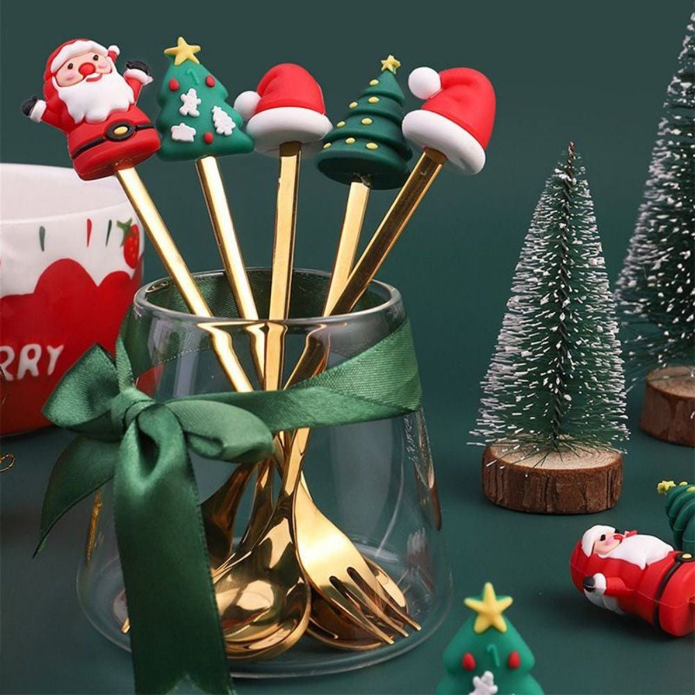 Christmas Themed Cutlery Set Stainless Steel Creative Cartoon Knife Fork Spoon 2/4/6pcs Set Holiday Gift Cutlery Decoration