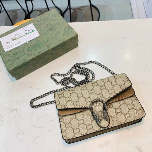 2025 new mini wine god chain bag, mobile phone, coin purse, single shoulder crossbody fashion trend