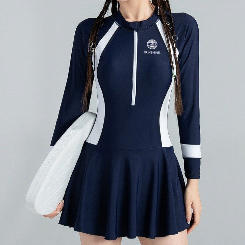 Black and White Color Matching One-piece Sports Small Chest Gathered To Cover The Belly Weight Swimming Sun Protection Swimsuit