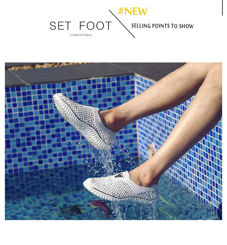 2025 Breathable Summer Men Slippers Outdoor Water Shoes Hollow Ultra Light Beach Shoes Casual Men Sandals Black Garden Shoes