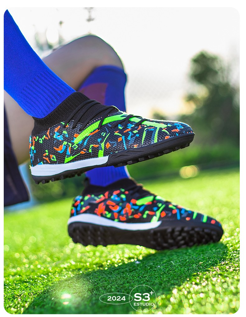 Mens Football Field Boots Ultralight Turf Indoor Society Training Soccer Shoes Cleats for Kids Sneakers TF/FG Football Shoes