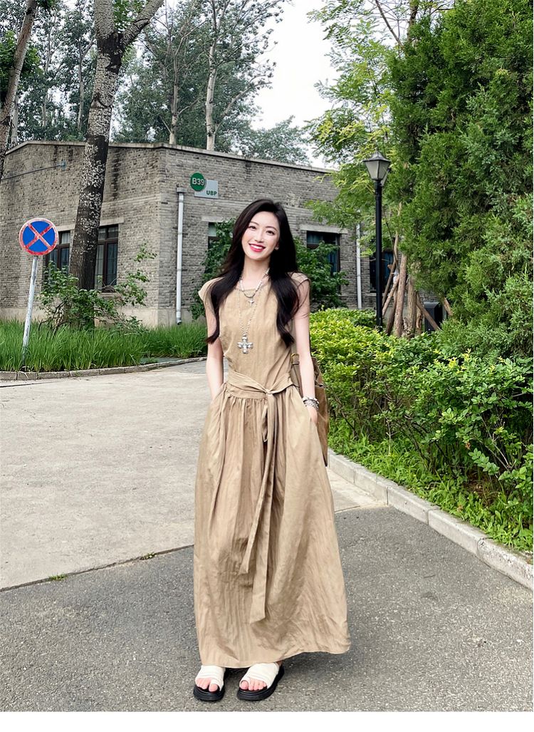 French Riviera Maxi Dress Women Sleeveless Vacation Wear Sculpted Waist Effortless Elegance Seaside Aesthetic Minimalist Luxury