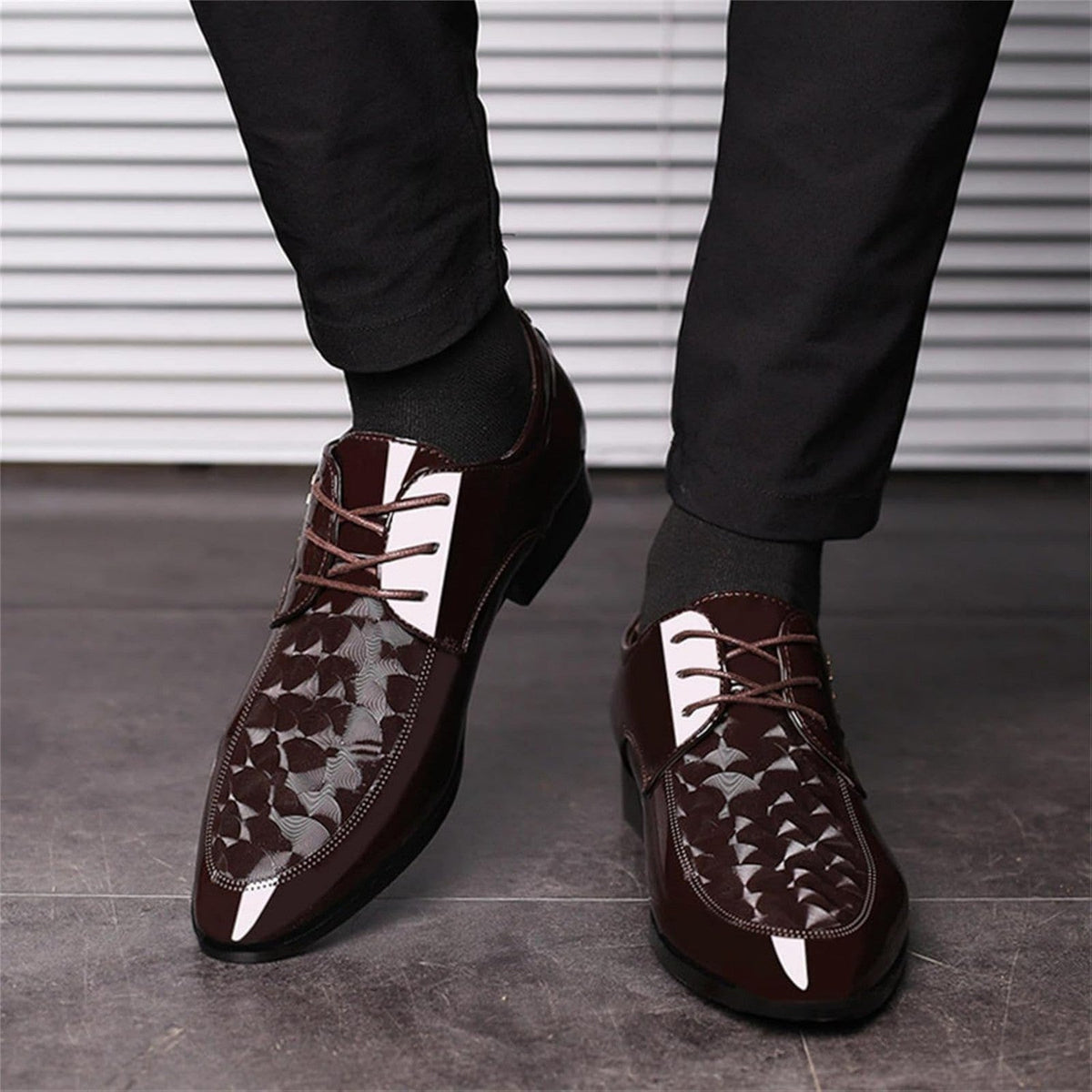 Men's Oxford Shoes Moire PatternFormal Business Dress Shoes Lace up Italy Modern Suit Tuxedo Shoes for Men