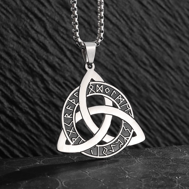 Rune Compass Necklace for Men Vintage High Quality Pendant Amulet Party Jewelry Gift