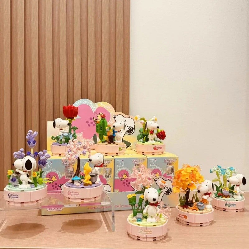 Original Snoopy Assemble Genuine Authorized Blind Box Supermarket Garden Furniture Scene Puzzle Building Block Desktop Decorate
