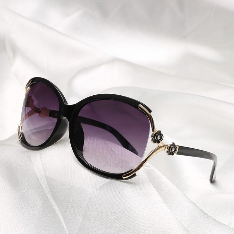 New Classic Vintage Driving Sunglasses for Women Luxurious Fashionable Camellia Hollow-out Women’s Sun Glasses UV400 Protection