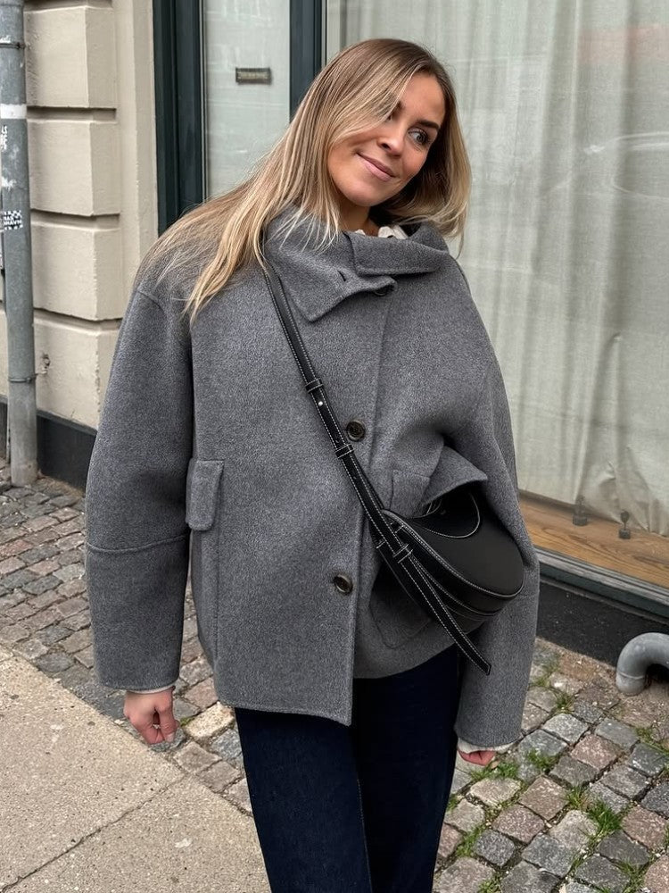 Elegant Stand Collar Woolen Jacket For Women Y2K Single Breasted Button Pockets Coat Lady 2025 Autumn Winter Street Chic Outwear
