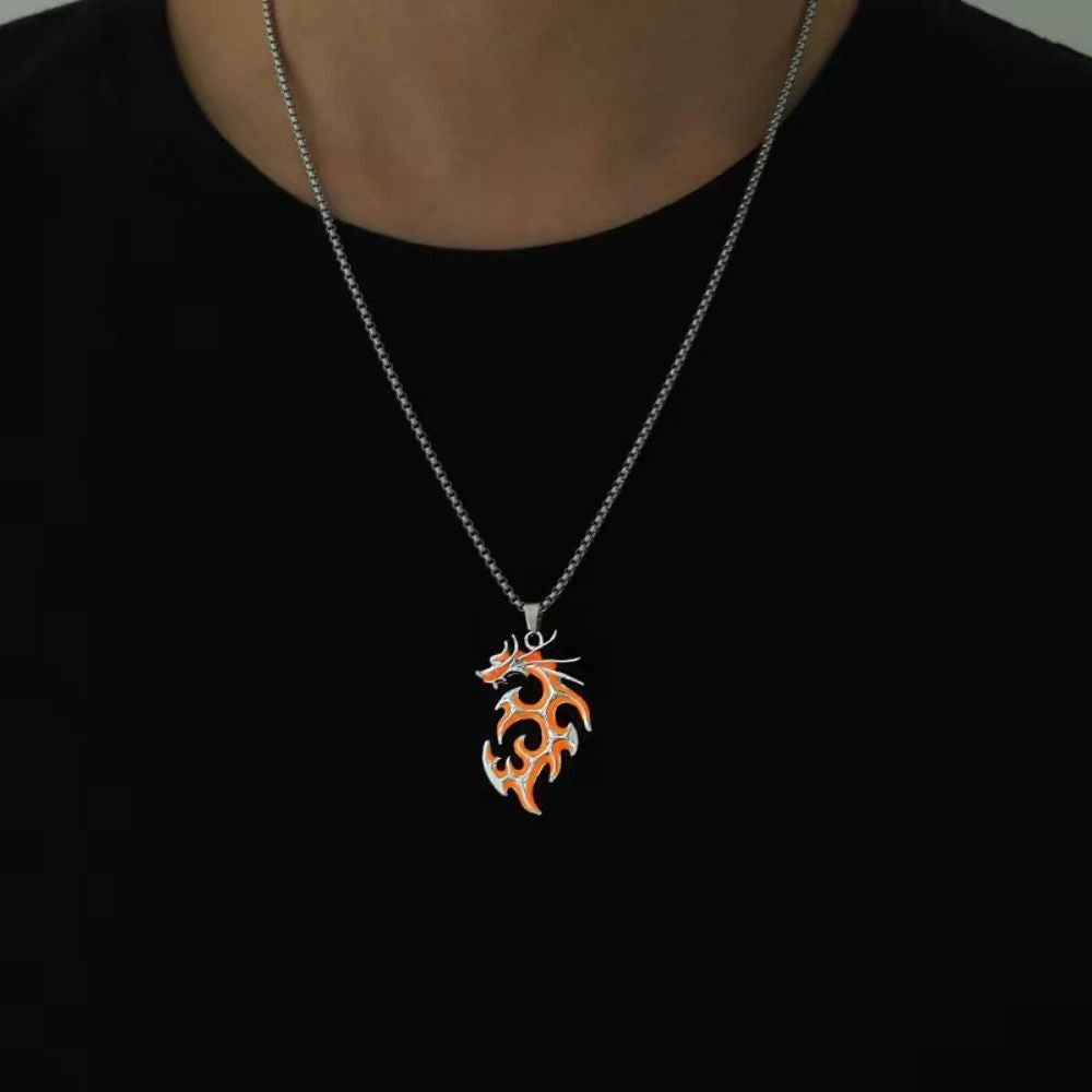 Womens Teen Girls Luminous Moon Necklace Moon Pendants Chain Choker Glow in The Dark Necklace Jewellery Gifts ????????