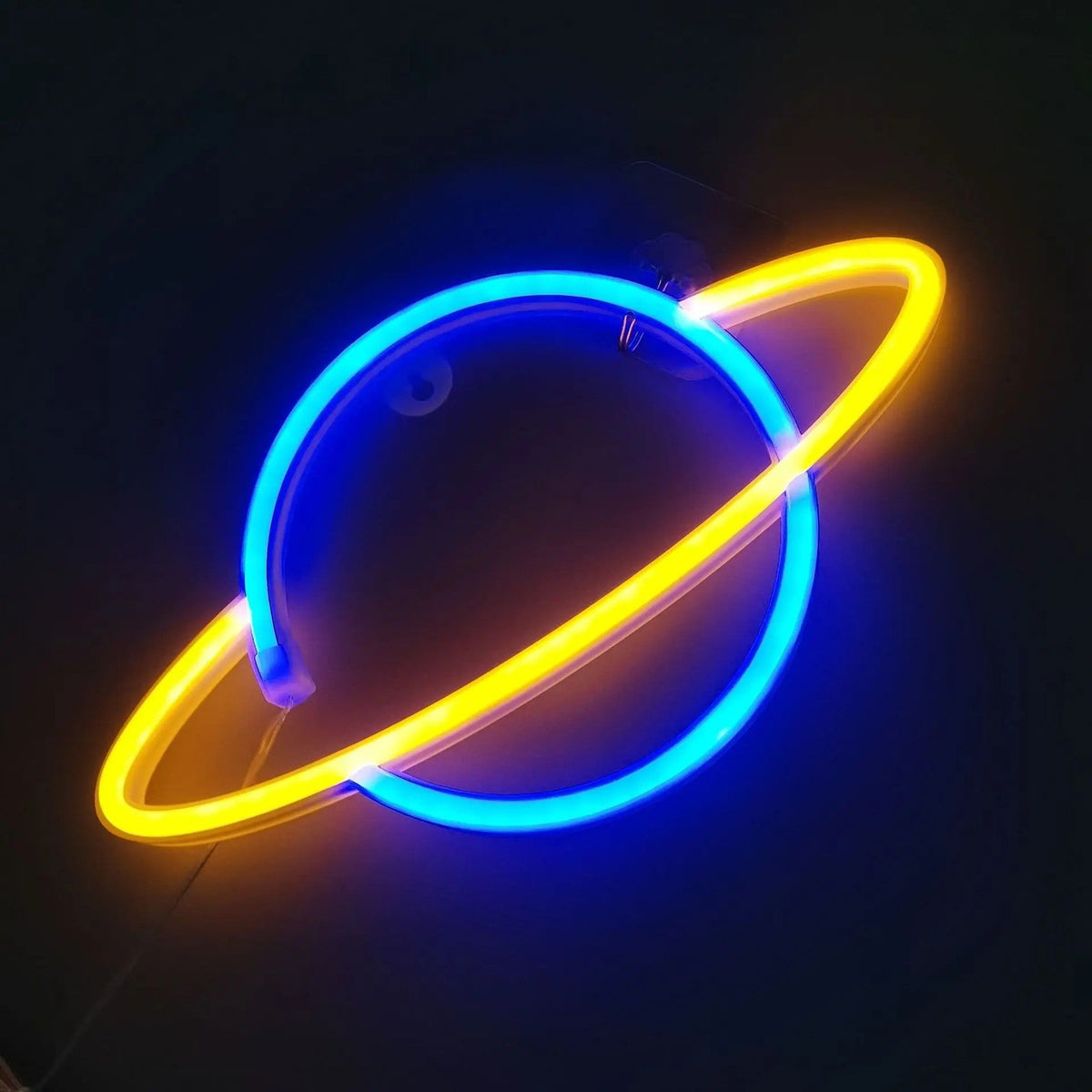 Neon Sign Alien Face Shaped Wall Hanging Lights for Home Game Room Saucerman Plant LED Night Lamps Xmas Party Holiday Art Decor