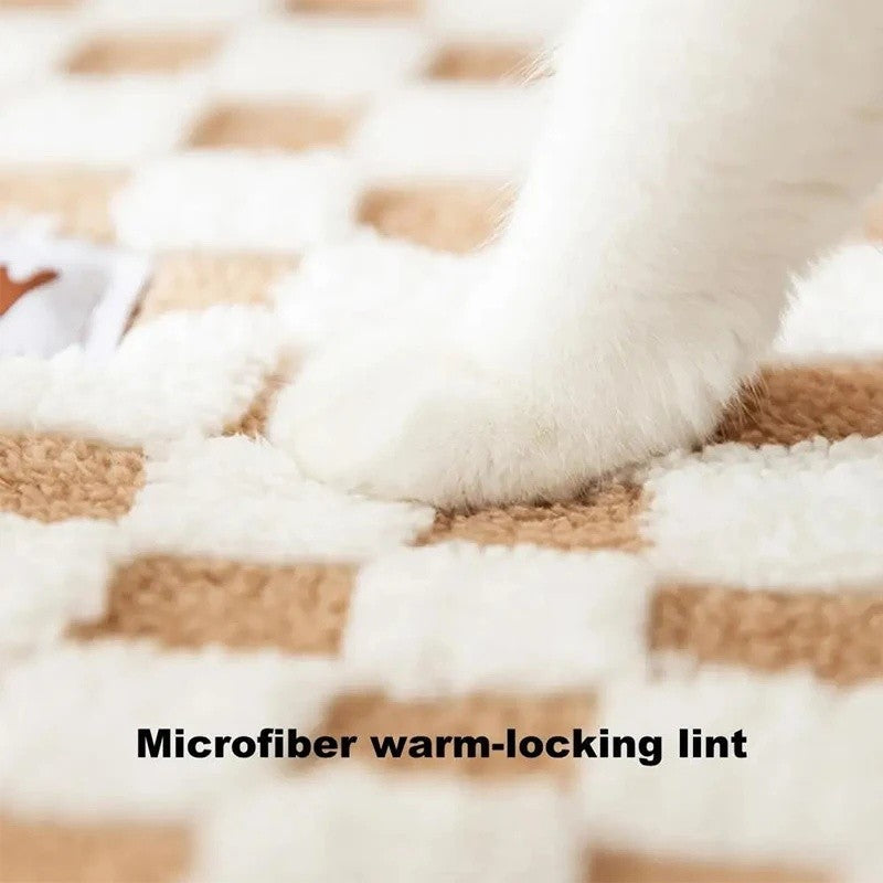 Winter Indoor Warm Plush Cat Bed with Reindeer Appearance Hide and Seek Cat Tunnel Play and Sleep Integrated Cat House Pet Nest