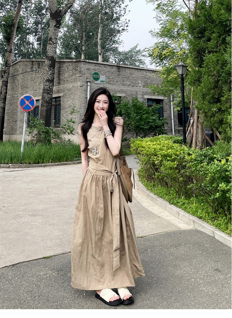 French Riviera Maxi Dress Women Sleeveless Vacation Wear Sculpted Waist Effortless Elegance Seaside Aesthetic Minimalist Luxury
