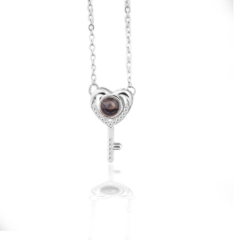 Projection Necklace 100 Languages I Love You Pendant Jewelry For Girlfriend Wife Lover Couple Creative Romantic Necklaces Gifts