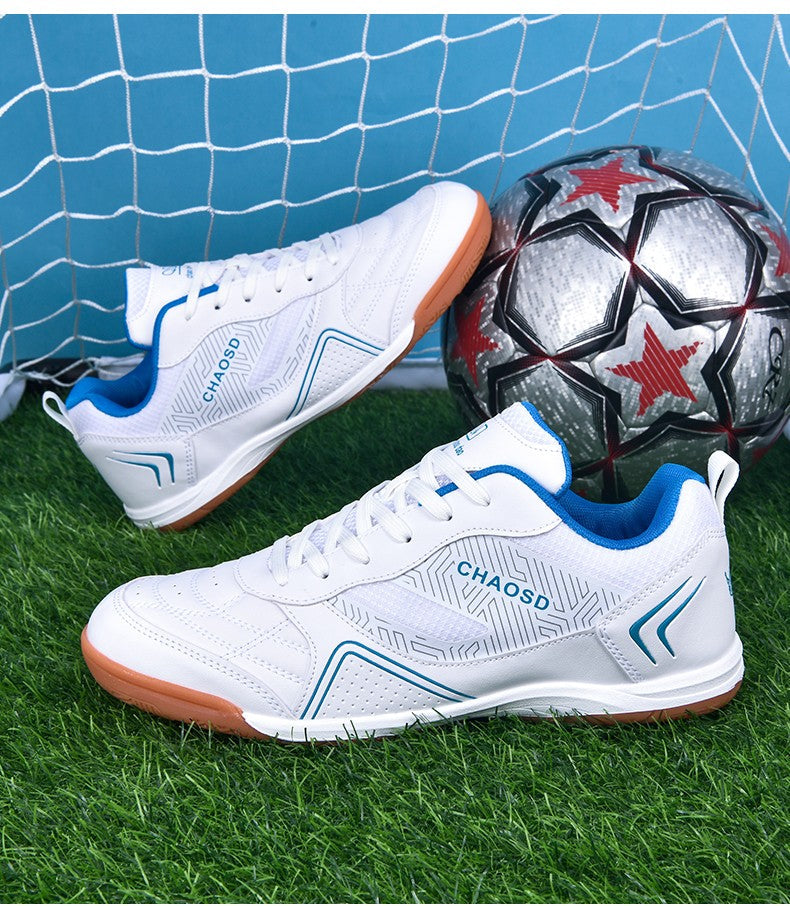 Men Professional Soccer Cleats Anti-Slippery Futsal Training Cleats Wear Resistant Ultralight Outdoor Indoor Unisex Sneakers