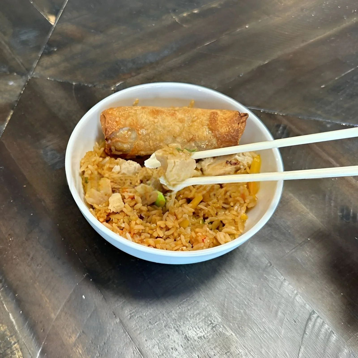 A pair Creative Palm Chopsticks Kitchen supplies Reusable chopsticks Plastic small hands cat claws chopsticks