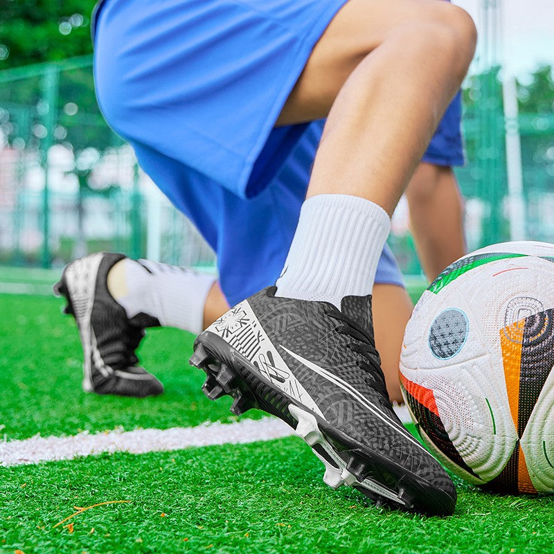 Men Soccer Shoes Adult Kids FG Football Boots Cleats Grass Training Turf Shoes Outdoor Non Slip Futsal Sneakers Unisex