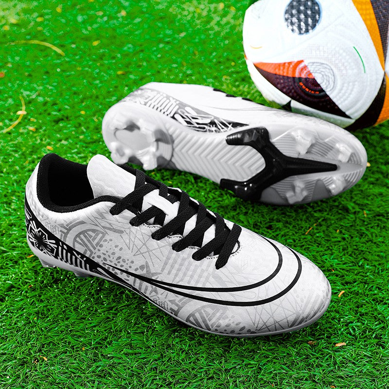 Men Soccer Shoes Adult Kids FG Football Boots Cleats Grass Training Turf Shoes Outdoor Non Slip Futsal Sneakers Unisex