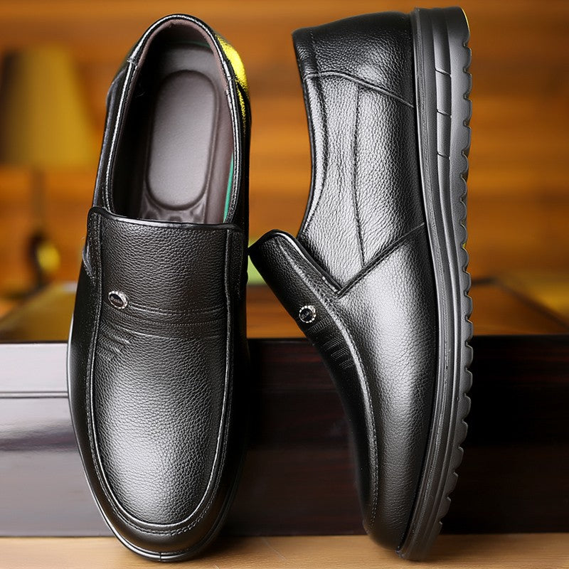 100% cowhide Men's Leather shoes New large size Fashion riding boots Men's shoes Casual sports shoes Low heels Motorcycle boots