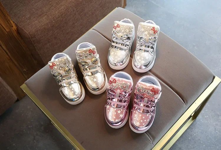 Children's Led Sneakers Girls Cute Glowing Princess Shoes Toddler Luminous Non-slip Footwear Kids Soft Bottom Lighted Sneakers