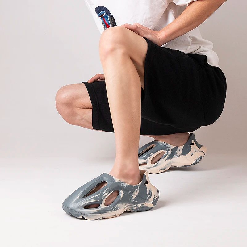 Adult EVA Sandals Injection Molded Men's and Women's Casual Beach Shoes Soft and Non Slip Slippers 36-47