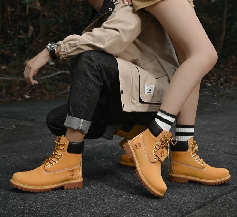 Boots Men High Top Boots High Quality Women Leather Shoes Fashion Outdoor Sneakers Men Lace Up Non-Slip Ankle Boots for Couple