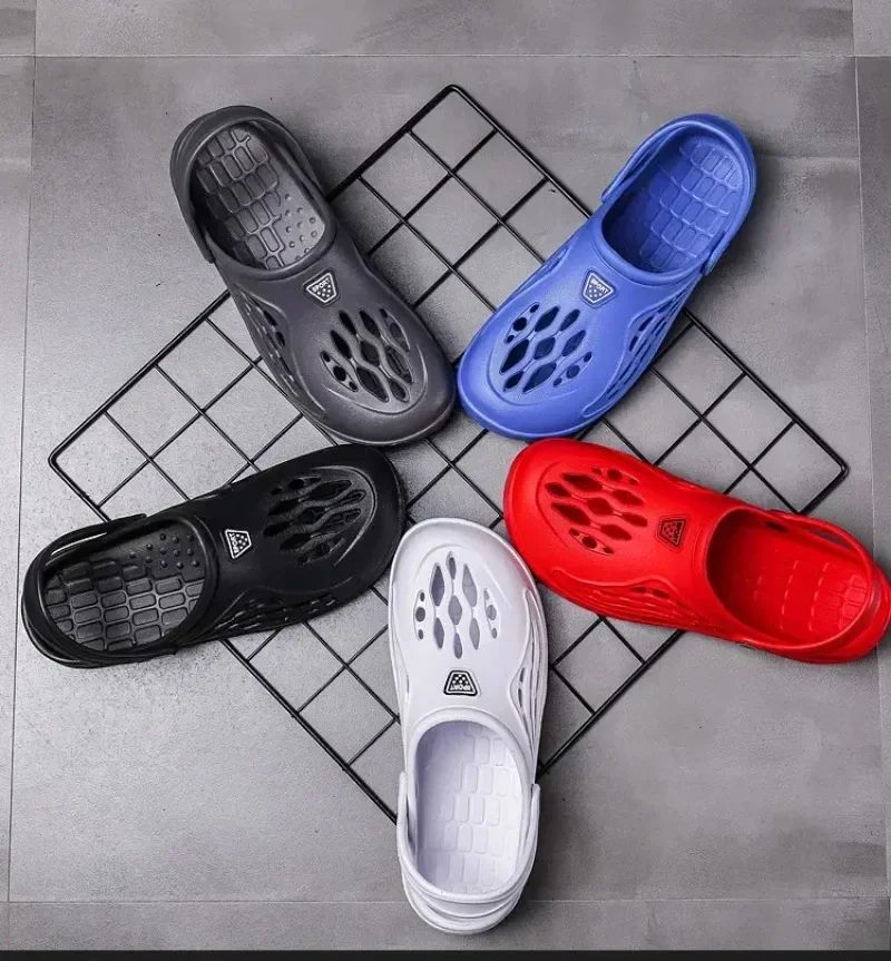 Outdoor Sandals for Men and Women Summer Clogs EVA Slippers Plus Size 47 48 49 Men Garden Shoes Beach Sandals Breathable Clogs