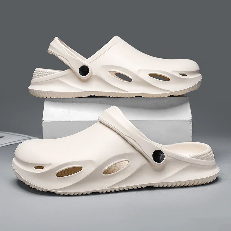 Men Outdoor Sandals Beach Comfortable Clogs Soft Slides Men Casual Shoes Garden Shoes Lazy Shoes Are Lightweight and Versatile