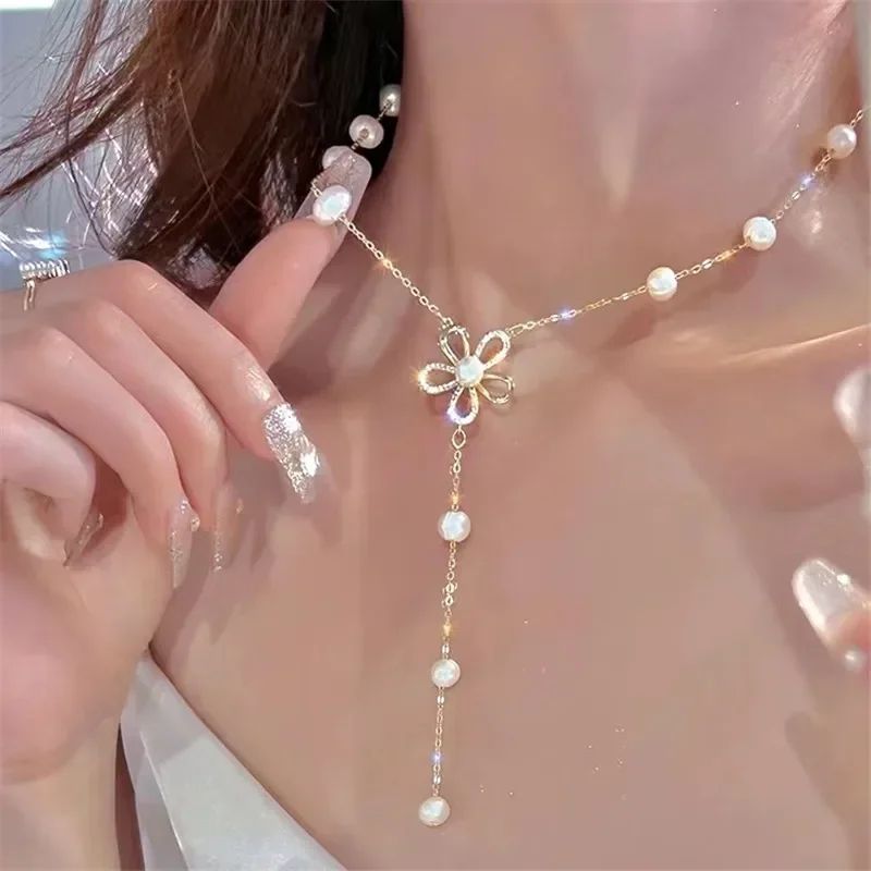 Europe and America Fashion Gold Color Stainless Steel Water Drop Tassel Pendant Necklace for Women Clavicle Chain Paty Jewelry