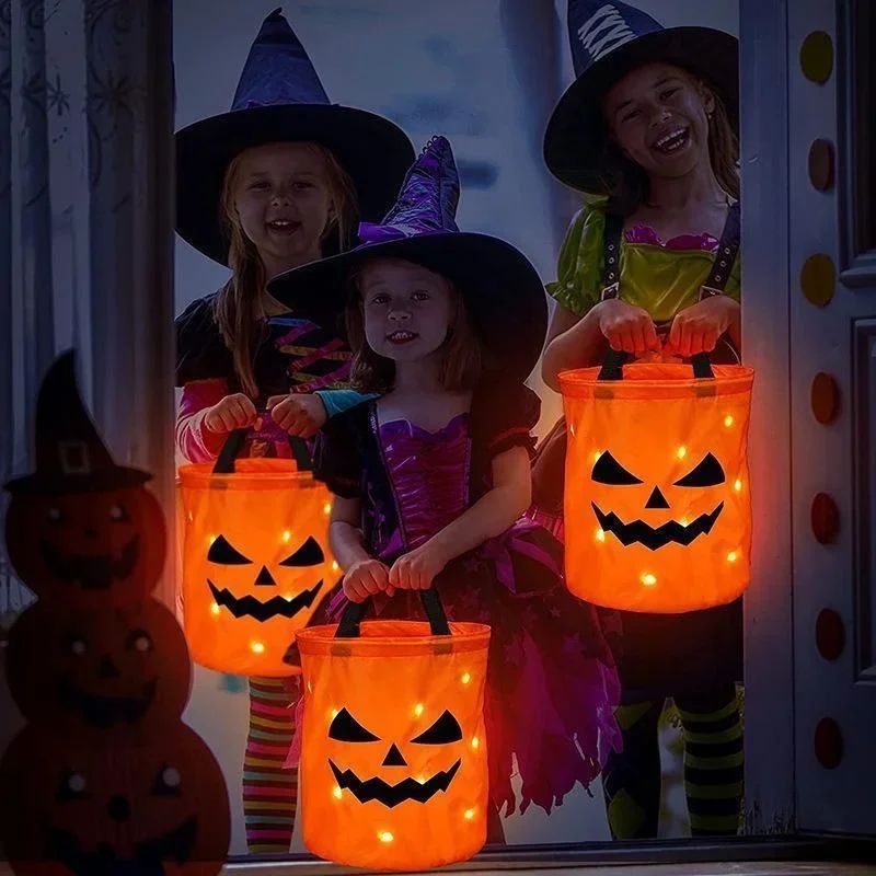 Halloween LED Light Trick or Treat Bucket 1 Pcs Collapsible Pumpkin Candy Bag Basket for Halloween Thanksgiving Party Kids Gift