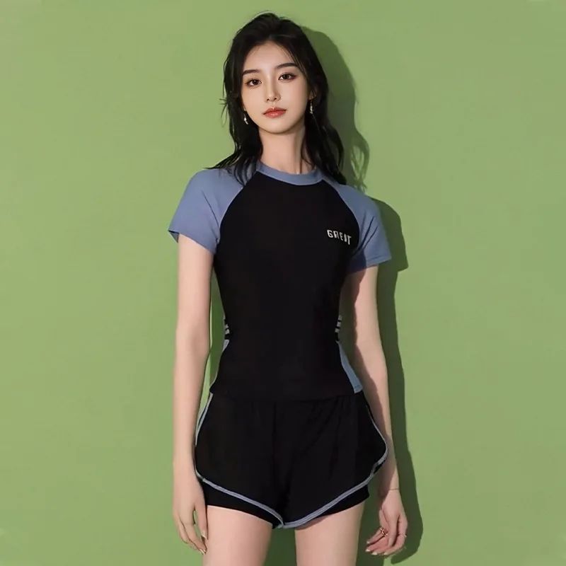 Sporty Two-Piece Swimsuit Short Sleeve plus Size Concealing Conservative Flat Footwear for Hot Springs Swimming Costume