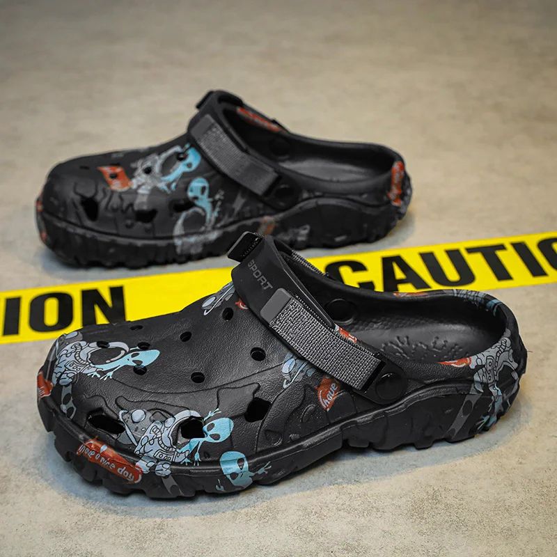 Men Shoes Slippers Men Garden Flat Sandals Platform Sandals Man Summer Sandals 2025 Male Sneakers Outdoor Flip Flops Home Clogs