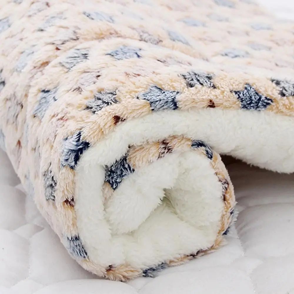 Pet Sleeping Mat Warm Dog Bed Soft Fleece Pet Blanket Cat Litter Puppy Sleep Mat Lovely Mattress Cushion for Small Large Dogs