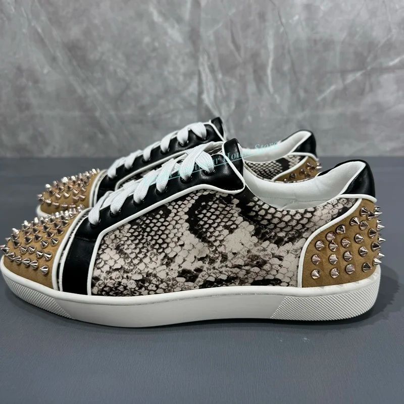 Men Fashion Snake Print Rivet Decoration Loafer Shoes Comfortable Flat Heel Lace Up Round Toe Male Paty Casual Single Shoes