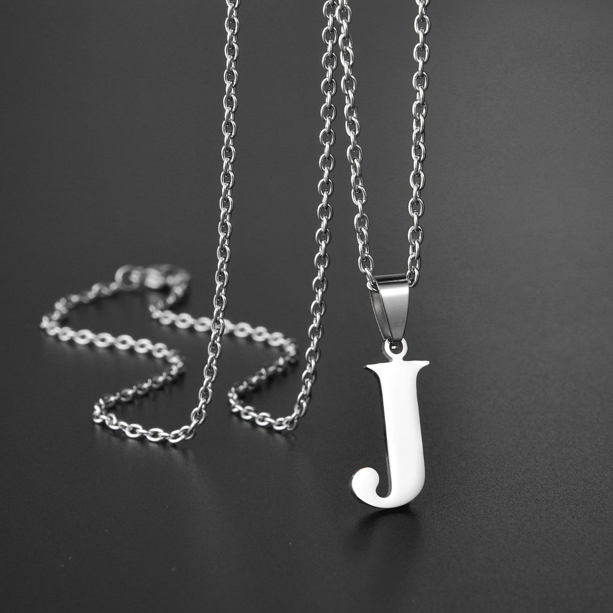 26 Alphabet Letters A-Z Name Pendant Stainless Steel Necklace Initial Minimalist Necklaces For Men Women Fashion Gifts Wholesale
