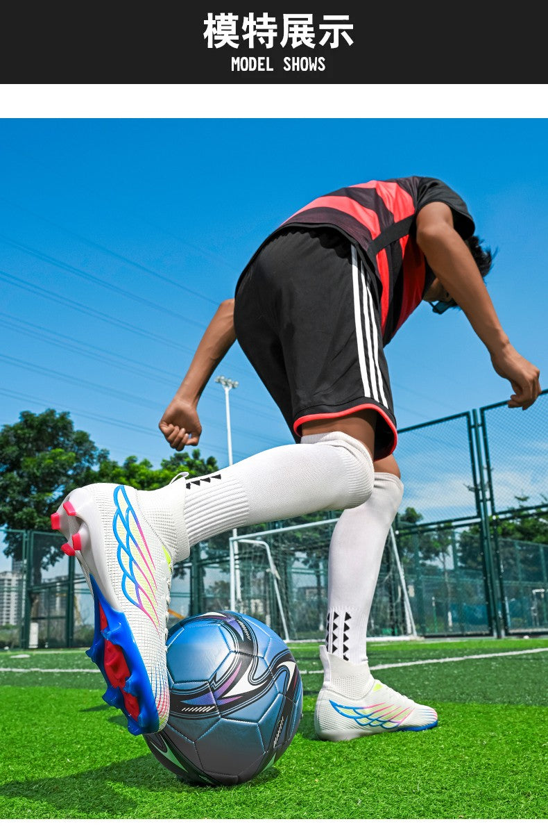 New Men Soccer Shoes Professional Ultralight Football Shoes Society Cleats Outdoor Football Field Boots Fast Sneaker Match