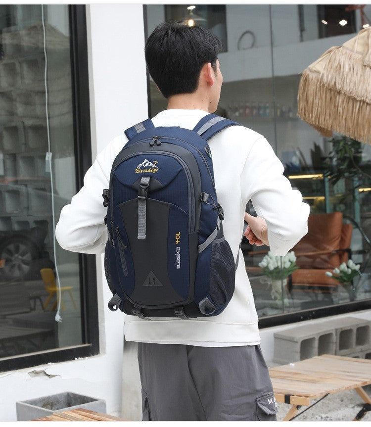2025 Unisex sport travel backpack large-capacity nylon lightweight outdoor hiking backpack for men and women student schoolbag
