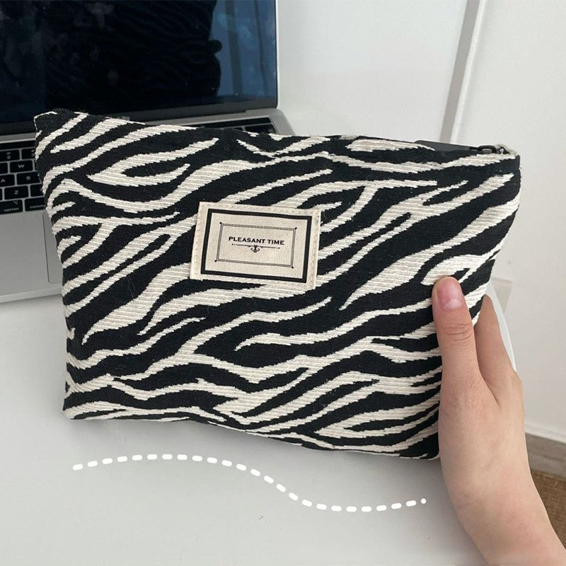 Large Women Zebra Pattern Cosmetic Bag Canvas Zipper Make Up Bag Travel Washing Makeup Organizer Storage Clutch Beauty Case