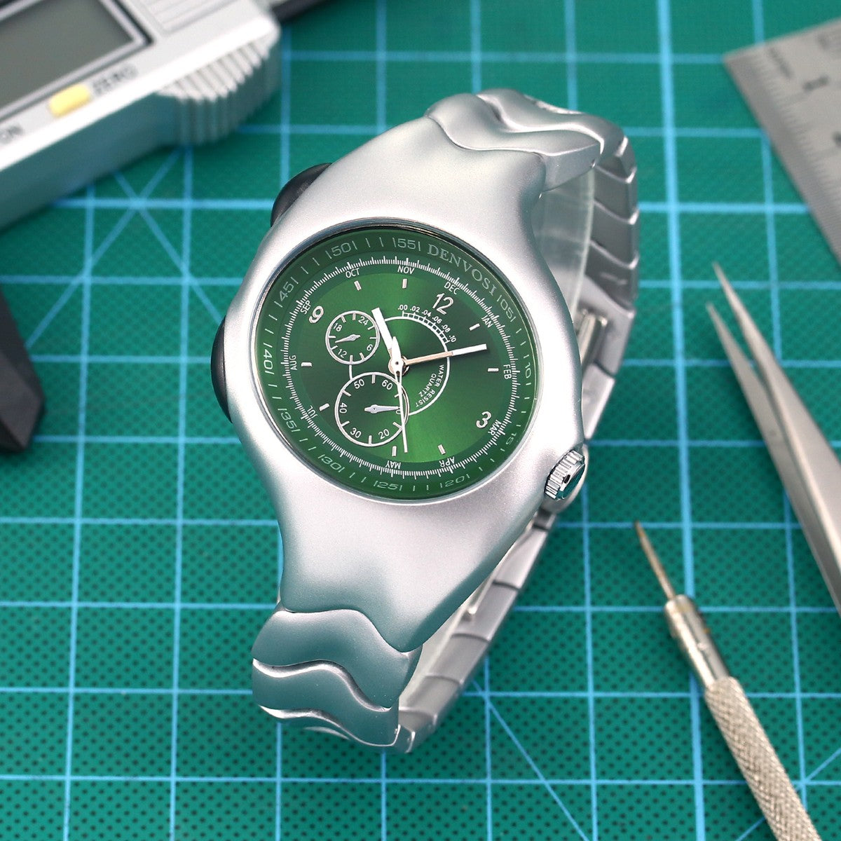 Alien Twist Original Watch Distorted Y2K Watch Men quartz watch Fashion Trendy Retro Watch Sports Niche Personality Design