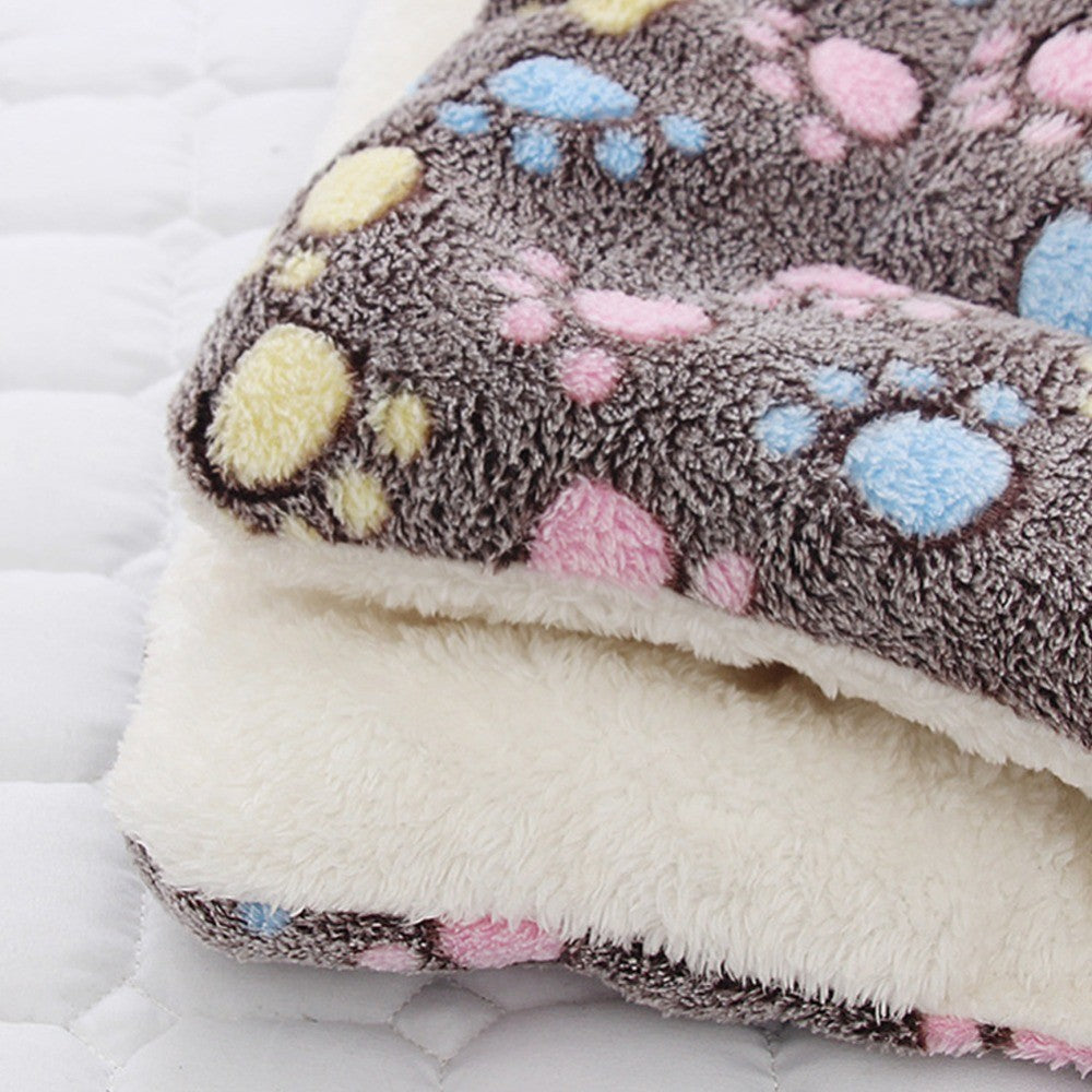 Pet Sleeping Mat Warm Dog Bed Soft Fleece Pet Blanket Cat Litter Puppy Sleep Mat Lovely Mattress Cushion for Small Large Dogs