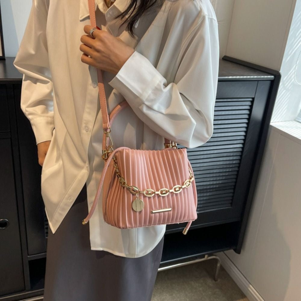 Unique Pleated Design Crossbody Bag Chain Shoulder Elegant Shoulder Purse Stylish Bucket Bag Versatile Style