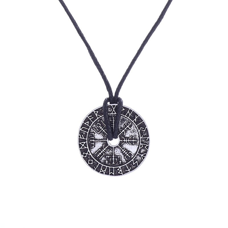 Rune Compass Necklace for Men Vintage High Quality Pendant Amulet Party Jewelry Gift