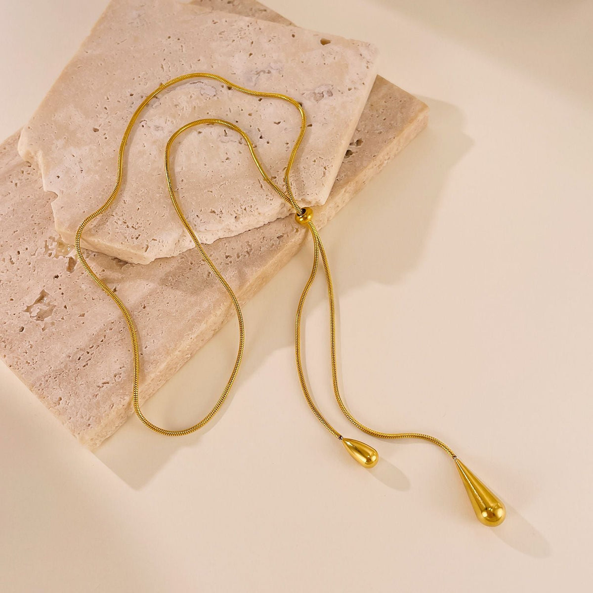 Europe and America Fashion Gold Color Stainless Steel Water Drop Tassel Pendant Necklace for Women Clavicle Chain Paty Jewelry