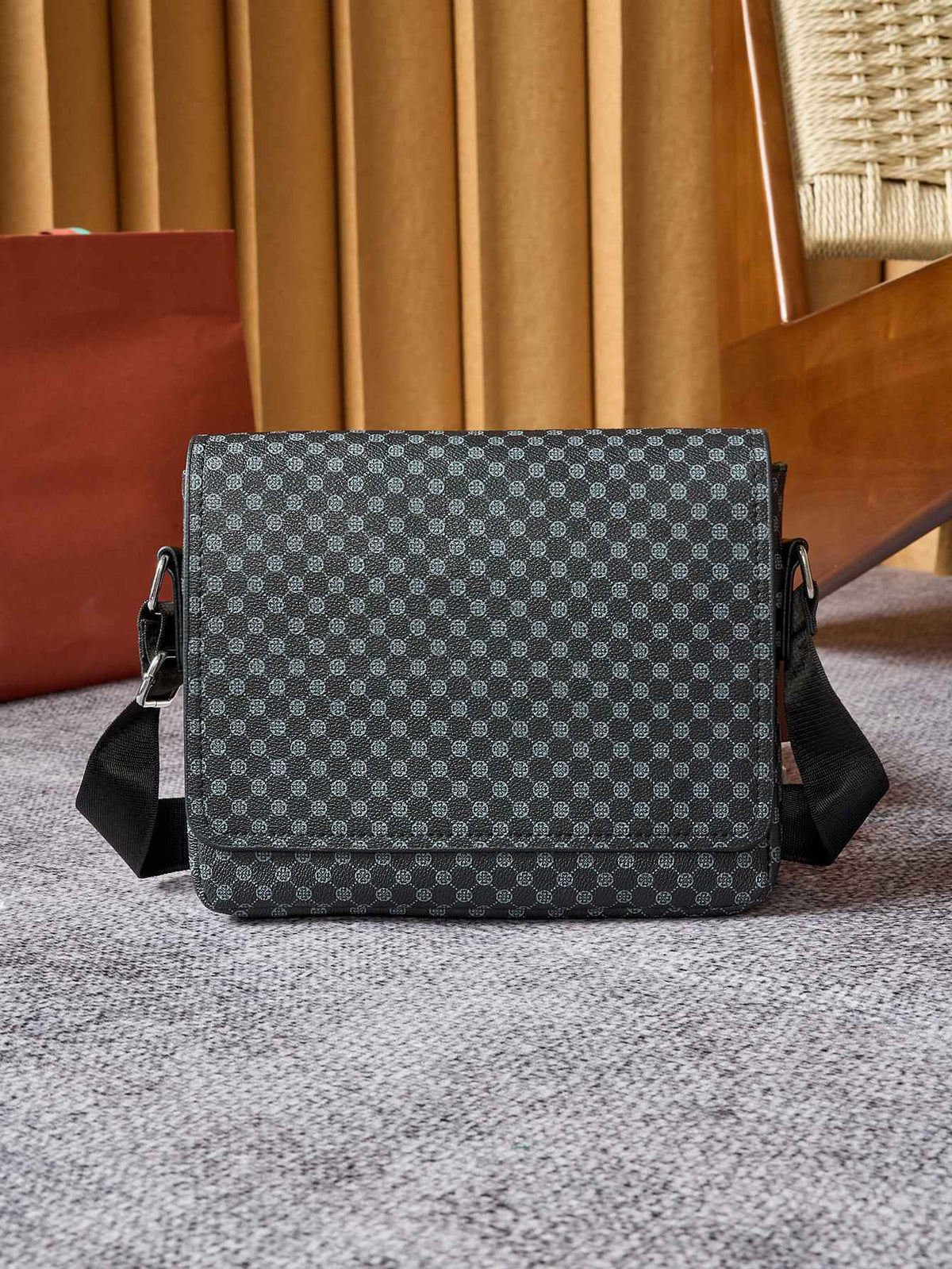 ??24cm Men's Crocodile Embossed Crossbody Bag - Slim Anti-Theft PU Sling Bag w/ Phone Pocket, Fits 10" Tablet & Passport
