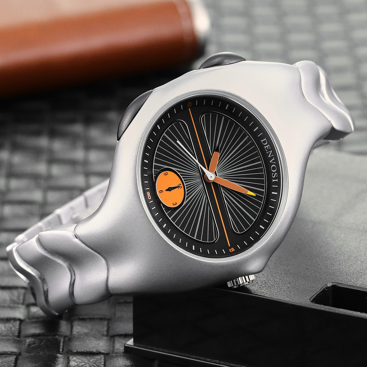 Alien Twist Original Watch Distorted Y2K Watch Men quartz watch Fashion Trendy Retro Watch Sports Niche Personality Design