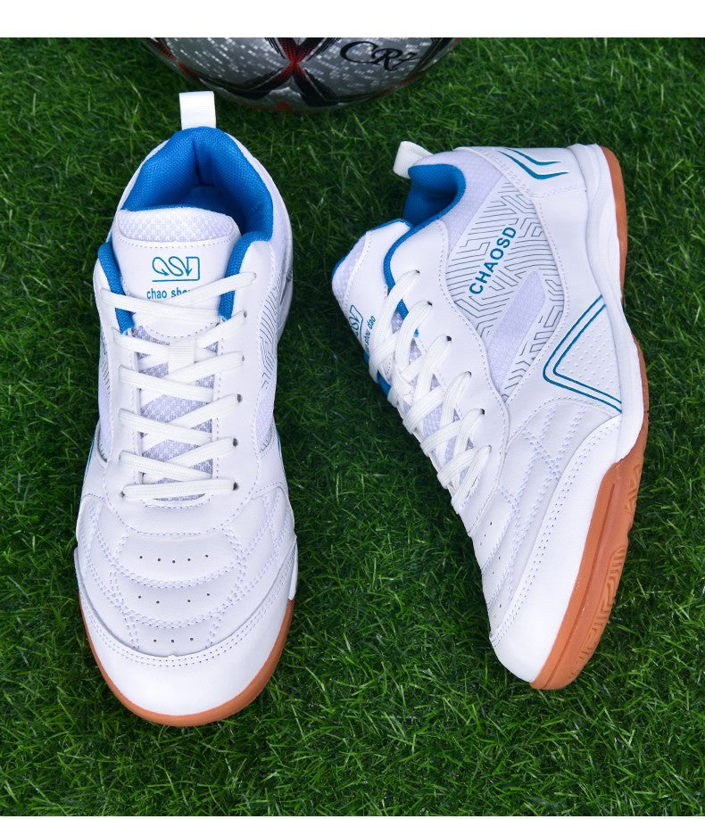 Men Professional Soccer Cleats Anti-Slippery Futsal Training Cleats Wear Resistant Ultralight Outdoor Indoor Unisex Sneakers