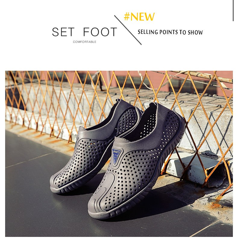 2025 Breathable Summer Men Slippers Outdoor Water Shoes Hollow Ultra Light Beach Shoes Casual Men Sandals Black Garden Shoes