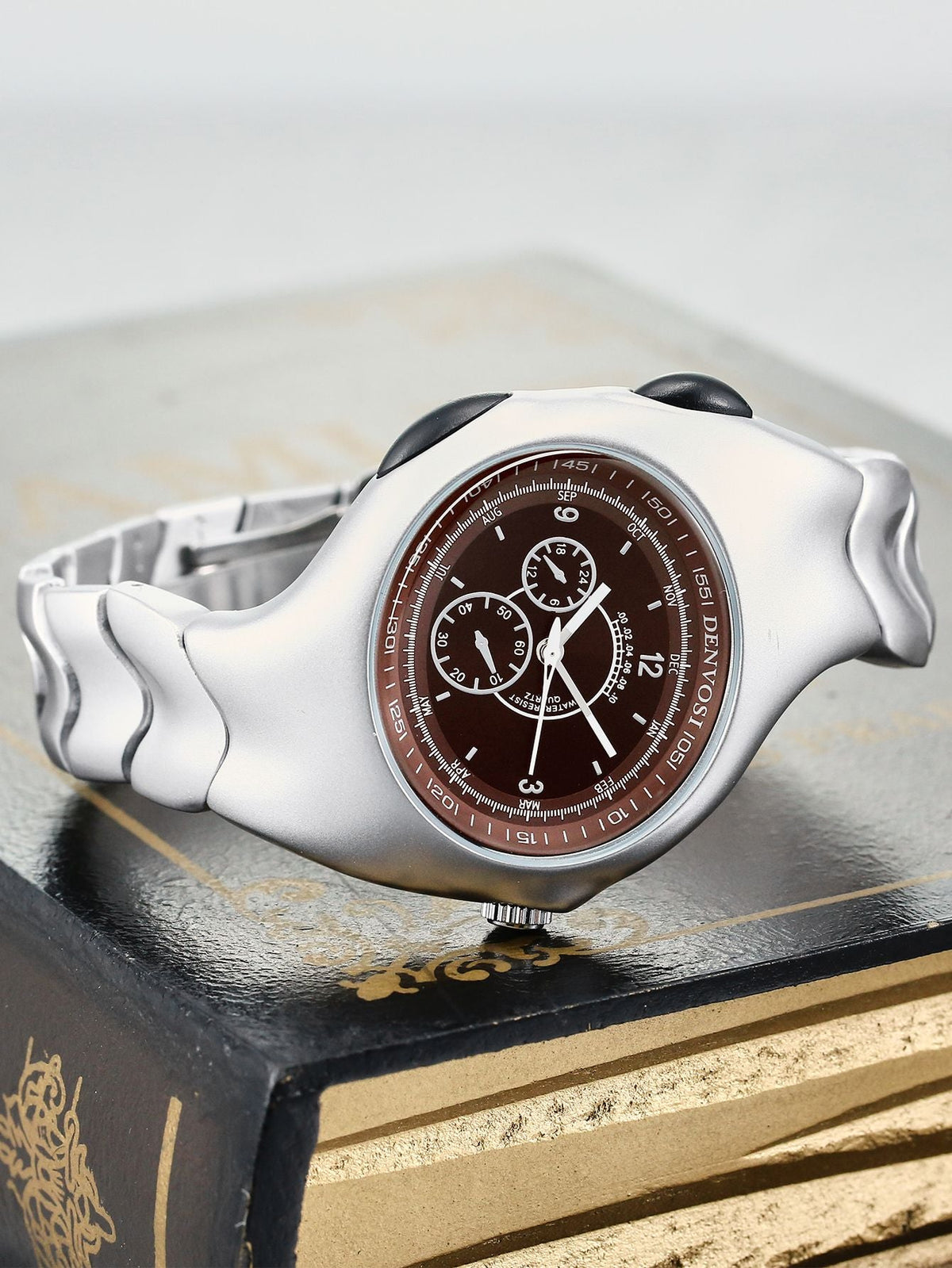 Alien Twist Original Watch Distorted Y2K Watch Men quartz watch Fashion Trendy Retro Watch Sports Niche Personality Design
