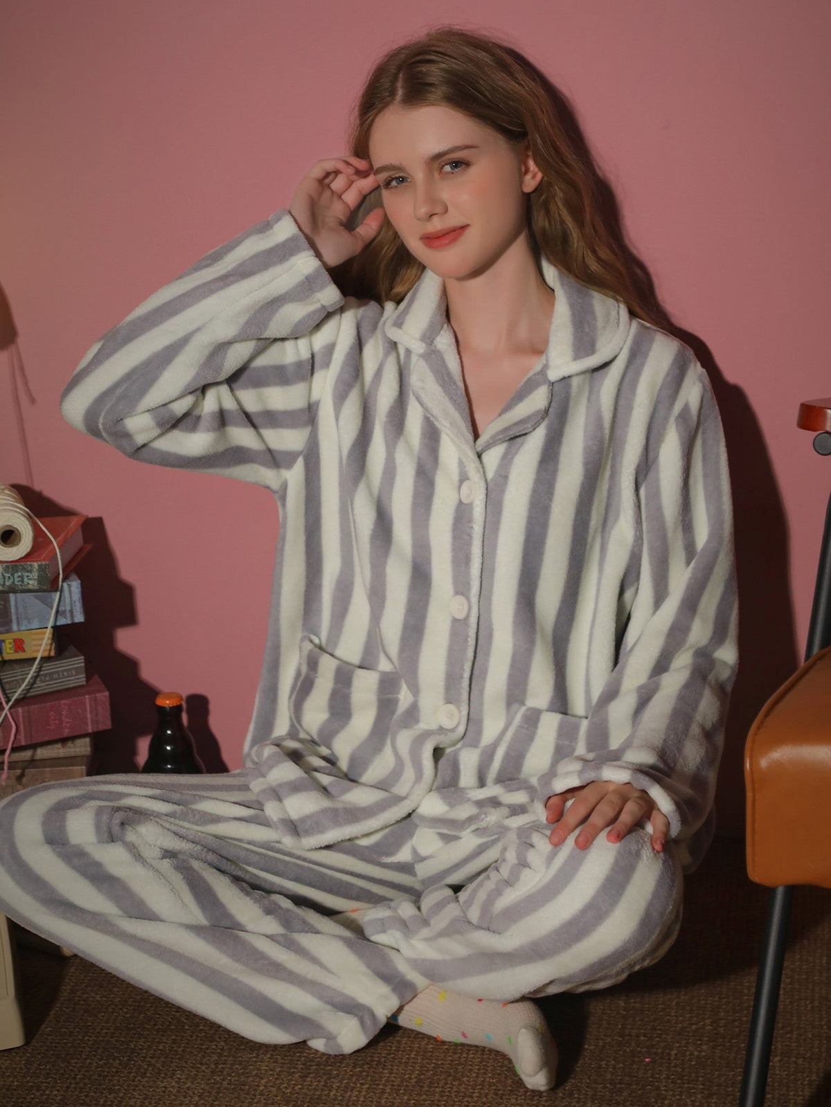 2-piece set of women's pajamas autumn and winter flannel striped long sleeved pants set thick cardigan home clothes