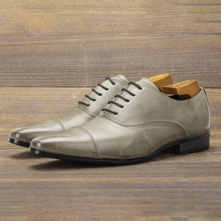 Fashionable Oxford gentlemen's formal men's shoes, comfortable social men's shoes